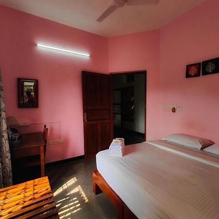 Sun Farm House ออโรวิลล์ ภายนอก รูปภาพ